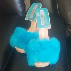 Sky Fur Platform Sandals